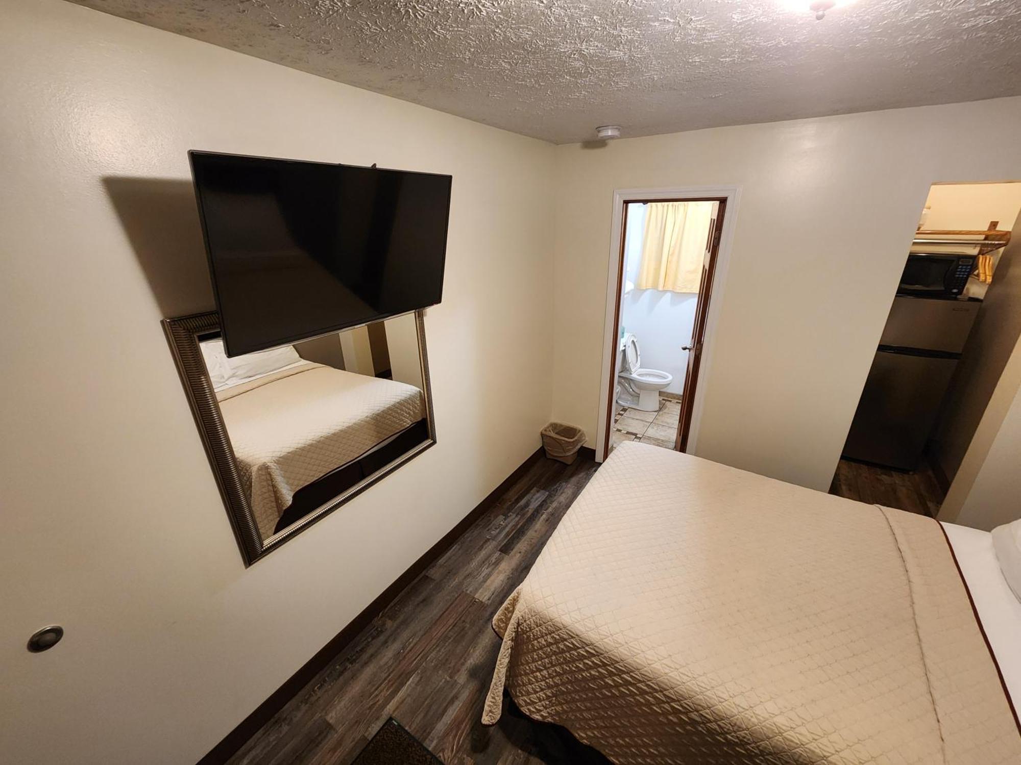 Jefferson Hills Motel Clairton Quarto foto
