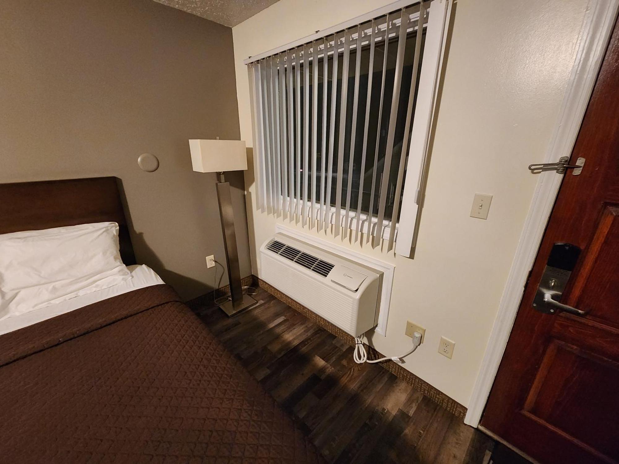 Jefferson Hills Motel Clairton Quarto foto